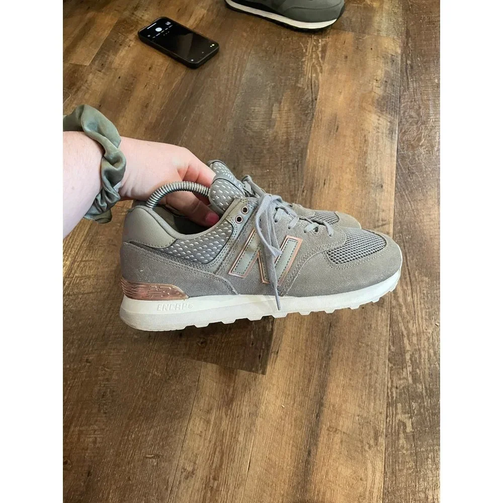 New Balance 574 Gray/Pink Sneaker WL574FSC Women’s 9 B